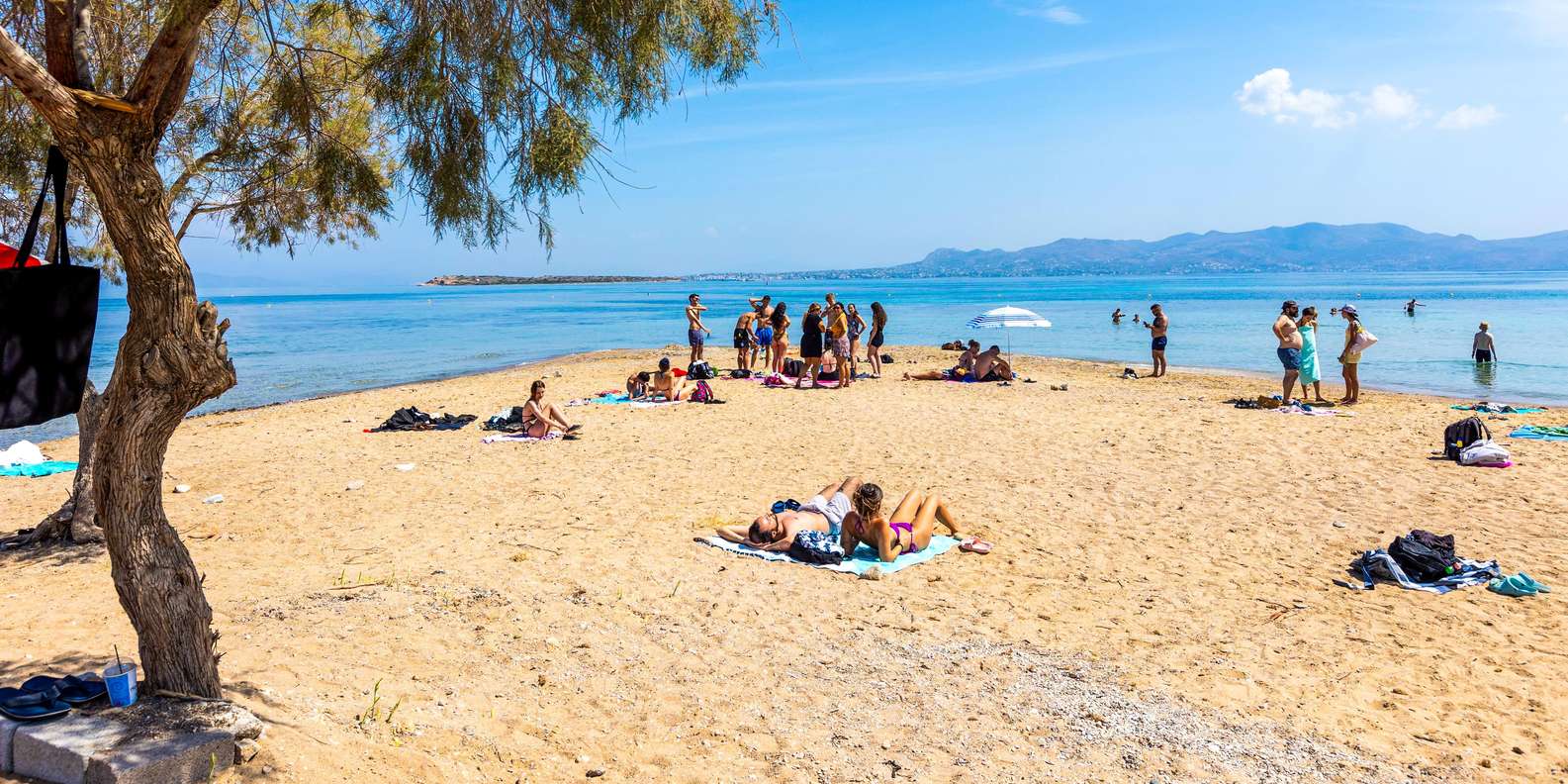 Island Hopping from Athens: Discover 4 Breathtaking Routes