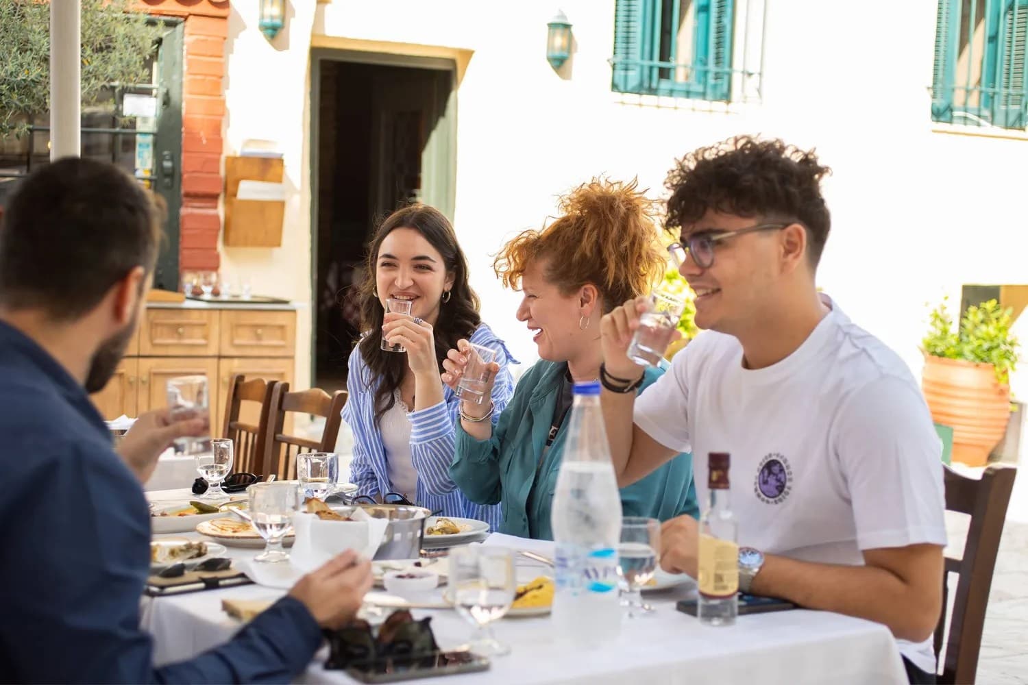 Best Food Near Acropolis Walking Routes: Where to Eat as You Explore Athens