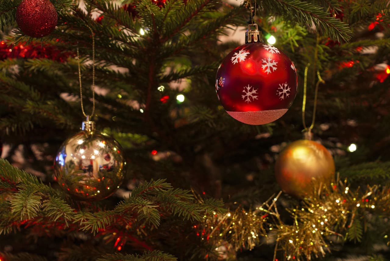 Reasons to visit Greece during Christmas